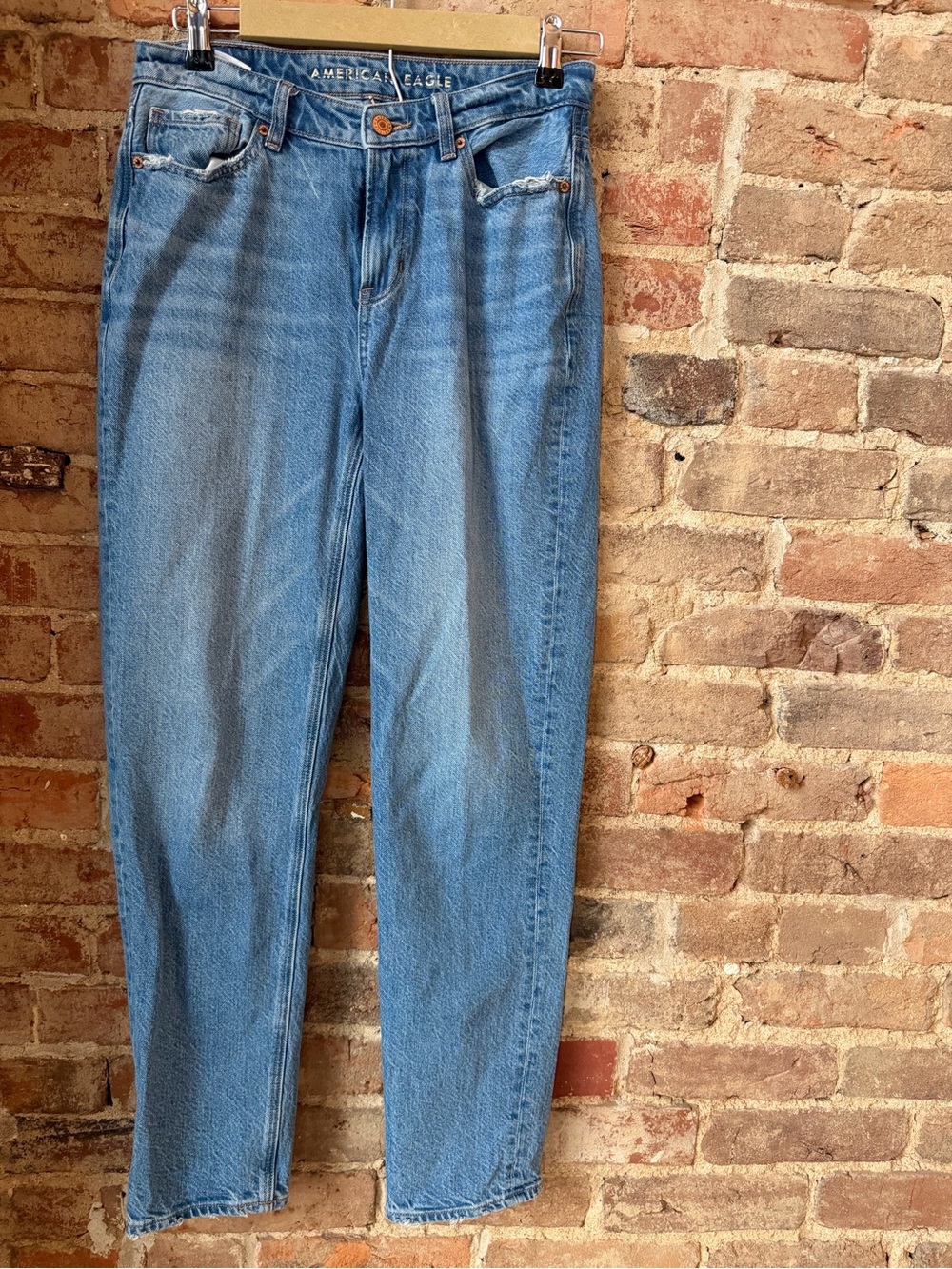 American Eagle Mom Jeans Size 2